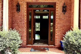 8350 Jacobs Ridge Ln, Cumming, GA 30028 - Photo 4