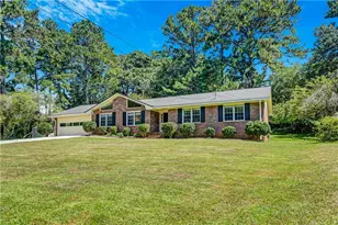 2158 Vivid Ct, Stone Mountain, GA 30087 - Photo 4