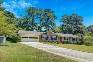 2158 Vivid Ct, Stone Mountain, GA 30087 - Photo 2