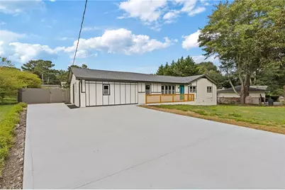 237 Sandra Drive NW, Lilburn, GA 30047 - Photo 4