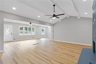 237 Sandra Dr NW, Lilburn, GA 30047 - Photo 8