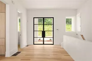 1064 Lupo Loop, Chattahoochee Hills, GA 30268 - Photo 2