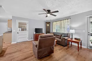 199 Cherry St SE, Calhoun, GA 30701 - Photo 6