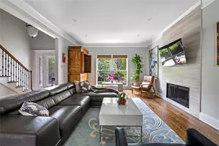 1213 Club Walk Dr NE, Brookhaven, GA 30319 - Photo 6