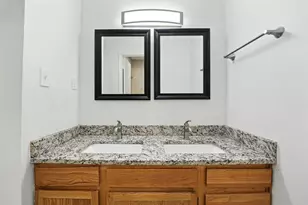 217 Tuxworth Cir, Decatur, GA 30033 - Photo 16