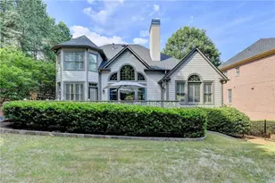 5349 Davenport Manor, Cumming, GA 30041 - Photo 2