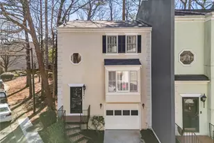 6 Sycamore Station, Decatur, GA 30030 - Photo 2
