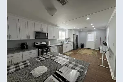 17 Hartley Woods Drive NE, Kennesaw, GA 30144 - Photo 4