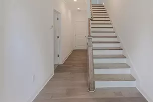 6595 Beacon Dr, Atlanta, GA 30328 - Photo 4