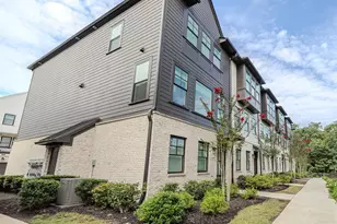 6595 Beacon Dr, Atlanta, GA 30328 - Photo 2