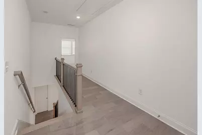 6595 Beacon Drive, Atlanta, GA 30328 - Photo 22