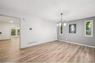 230 Lakeview Ridge E, Roswell, GA 30076 - Photo 12