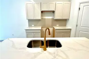 5361 Heron Bay Blvd, Locust Grove, GA 30248 - Photo 8