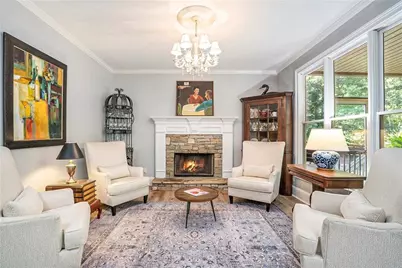 128 Brookfield Court SE, White, GA 30184 - Photo 4