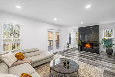 748 Olde Towne Lane, Marietta, GA 30068 - Photo 10