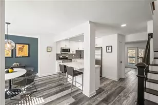 748 Olde Towne Ln, Marietta, GA 30068 - Photo 4