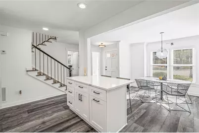 748 Olde Towne Lane, Marietta, GA 30068 - Photo 4