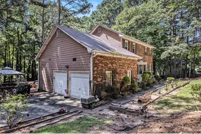 6507 Swift Creek Drive, Lithonia, GA 30058 - Photo 4