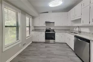 3069 Jonathan Ct, Snellville, GA 30039 - Photo 6