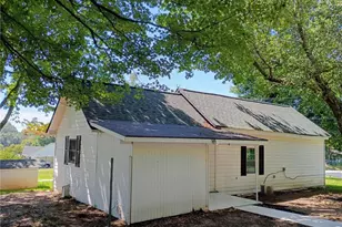 4022 Sutton Rd, Gainesville, GA 30506 - Photo 2