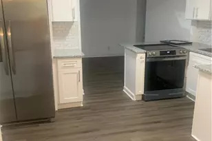 722 Level Creek Rd, Sugar Hill, GA 30518 - Photo 6