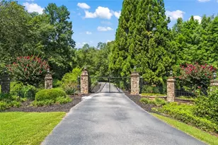 6249 Ben Parks Rd, Murrayville, GA 30564 - Photo 2