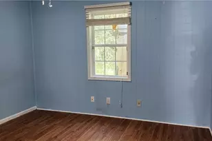 205 Glenview Terrace, Winder, GA 30680 - Photo 4