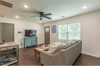 723 Campbell Circle, Hapeville, GA 30354 - Photo 10