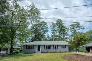 2164 Pawnee Dr, Marietta, GA 30067 - Photo 2