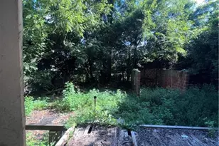 554 Nelson St, Macon, GA 31206 - Photo 10