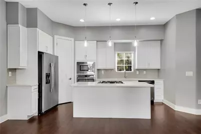 743 Taylor Court, Atlanta, GA 30324 - Photo 2