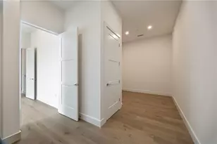 2425 Peachtree Rd NE, Atlanta, GA 30305 - Photo 26