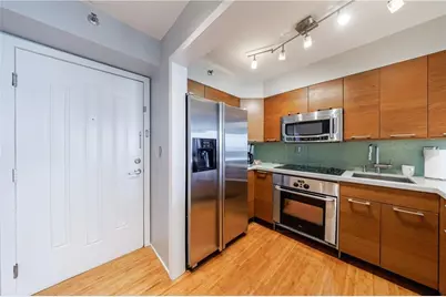 2870 Pharr Court South NW #2709, Atlanta, GA 30305 - Photo 4