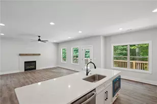 3131 Stonegate Dr SW, Atlanta, GA 30331 - Photo 12