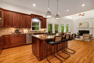 8345 Jett Ferry Rd, Sandy Springs, GA 30350 - Photo 22