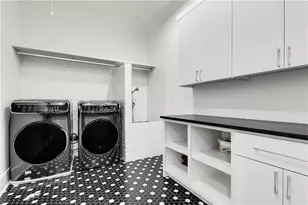 306 Pinecrest Rd NE, Atlanta, GA 30342 - Photo 44