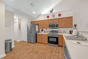 1701 Silver Summit Dr SE, Conyers, GA 30094 - Photo 6