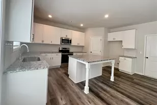 405 Rodeo Dr, Auburn, GA 30011 - Photo 4