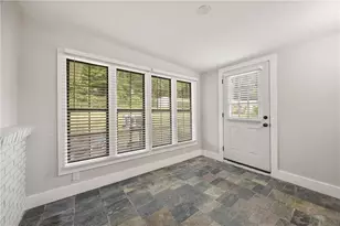 6050 Ledgewood Dr, Forest Park, GA 30297 - Photo 22