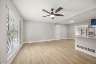 6050 Ledgewood Dr, Forest Park, GA 30297 - Photo 4