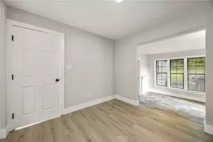 6050 Ledgewood Dr, Forest Park, GA 30297 - Photo 22