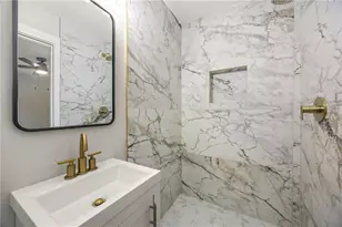 6050 Ledgewood Dr, Forest Park, GA 30297 - Photo 14