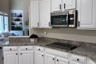 4055 Vista Point Ln, Suwanee, GA 30024 - Photo 14