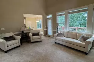 4055 Vista Point Ln, Suwanee, GA 30024 - Photo 10