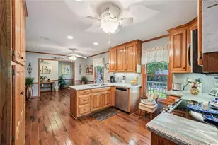 2840 Bryant Ct, Cumming, GA 30040 - Photo 10