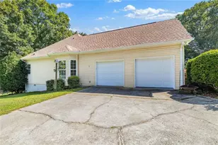 3834 Covered Bridge Pl, Gainesville, GA 30506 - Photo 6