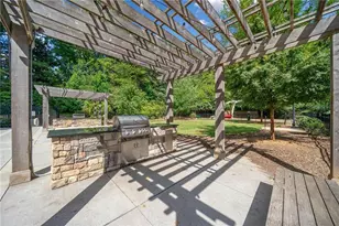 795 Hammond Dr, Atlanta, GA 30328 - Photo 34