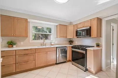 10555 Shallowford Road, Roswell, GA 30075 - Photo 2