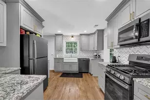 4066 Covered Bridge Rd SW, Smyrna, GA 30082 - Photo 10