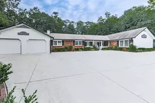 3605 Shallowford Rd, Marietta, GA 30062 - Photo 1